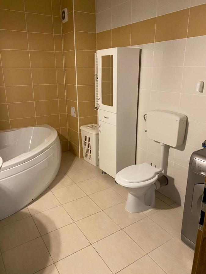 Apartament Avana Oradea Ngoại thất bức ảnh